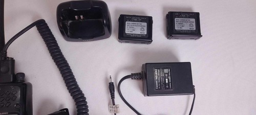 Yaesu FT-51R 2m/440 Dual-Band FM Transceiver MH-29 Display - Zdjęcie 10 z 10