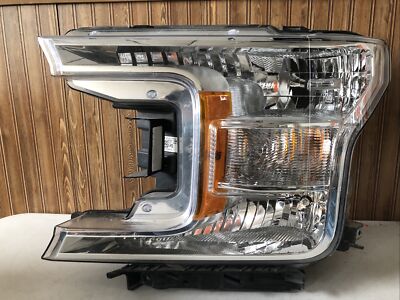 Nice OEM 2018-20 Ford F150 Driver Left Halogen Headlight Assembly KL34-13006-AA
