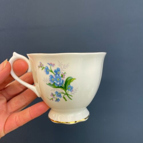 ROYAL ALBERT 'FORGET-ME-NOT' BONE CHINA TEA CUP SAUCER SIDE PLATE TRIO -2 - Picture 4 of 6