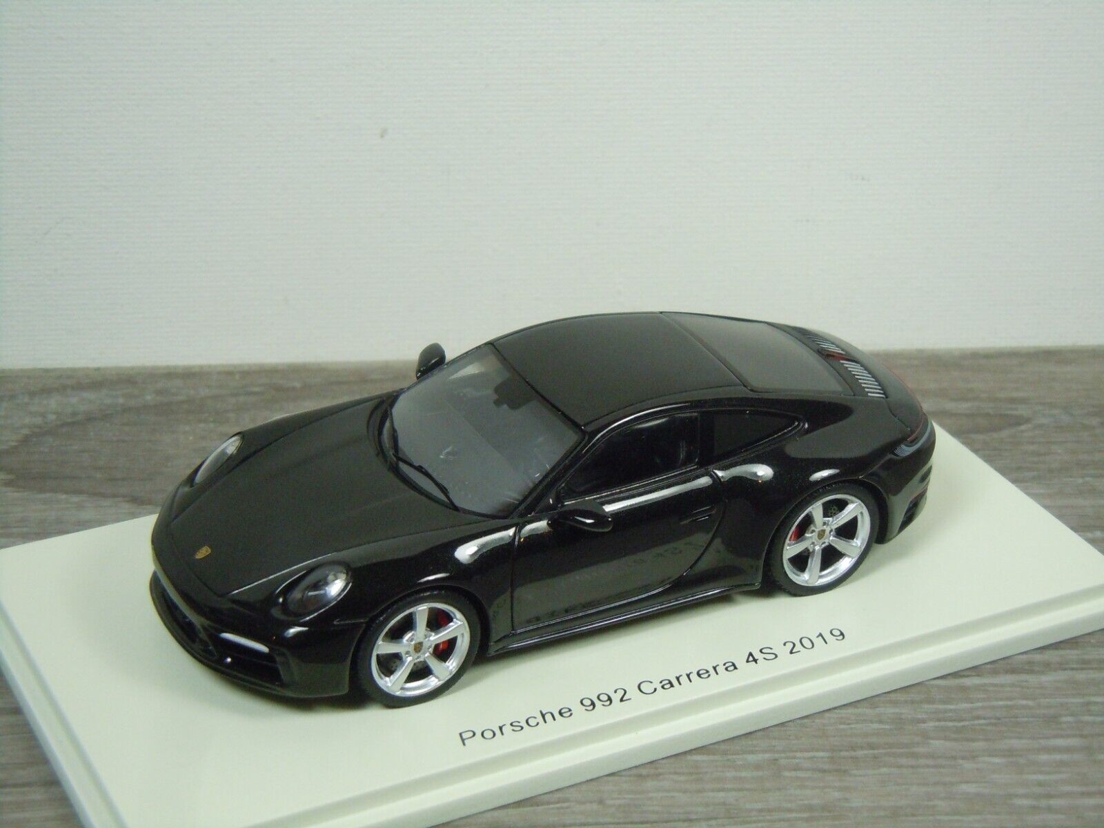 Picture 2 of 8