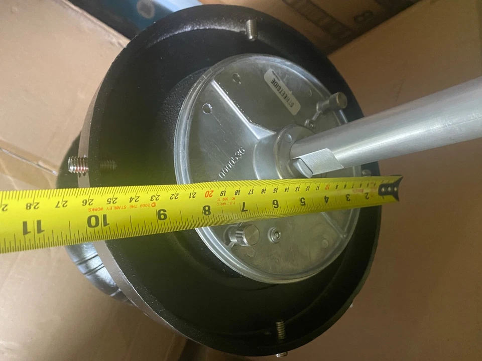 antique light post fitter with LED retrofit - Image 3 of 4