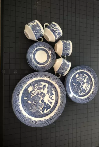 16 pc  Churchill Blue Willow Set Made in  England