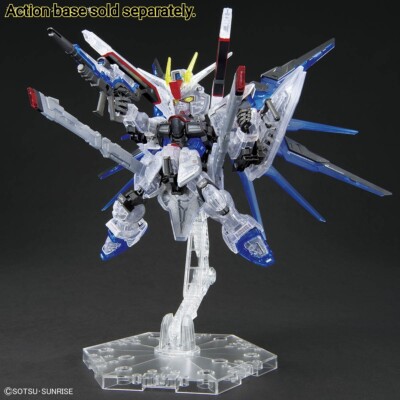 MGSD Freedom Gundam & MGSD Gundam Barbatos & MGSD Freedom Gundam