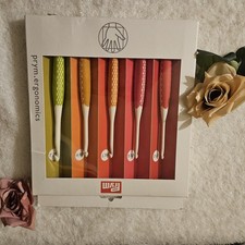 Ergonomics Crochet Hook Set, Small E, G, 7, H, J