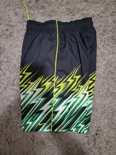 Nike Boys Swim Trunks Mesh Lining, Pockets, Size Medium - Picture 4 of 6