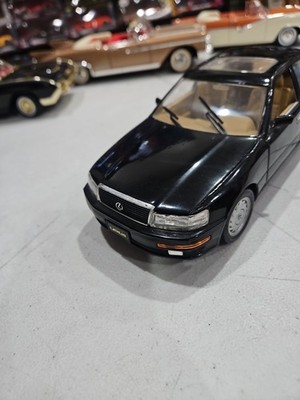 Road Tough 1989 Lexus LS400 Scale 1:18 Diecast - NO BOX - FREE