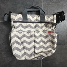 Skip Hop Duo Chevron Diaper Bag Beige Gray Tote Multi Pocket No Strap No Pad