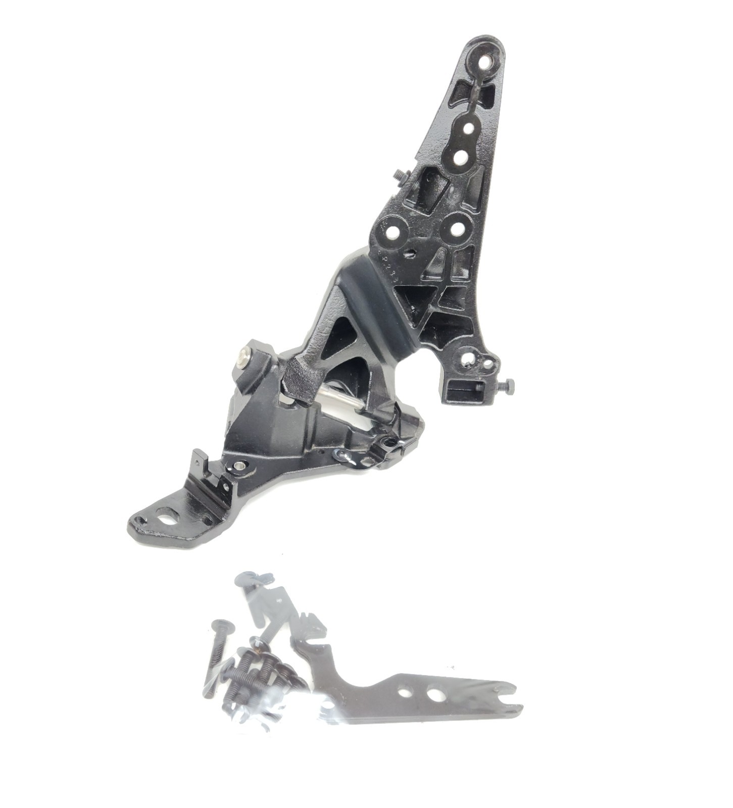 2015-2017 MCLAREN 675LT FRONT RIGHT SIDE DOOR HINGE SUPPORT BRACKET OEM