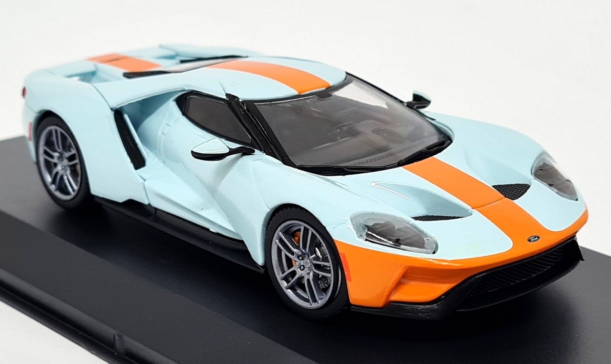 Greenlight 1/43 - Ford GT 2019 Gulf Heritage Edition Diecast Model Car