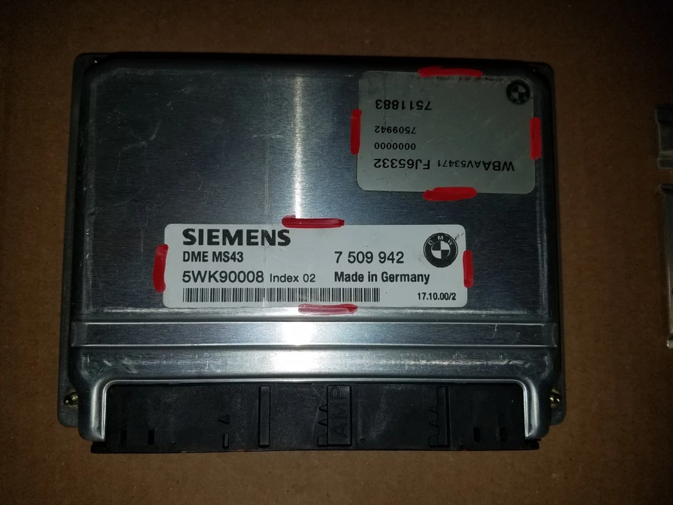 BMW 330i E46 2001 ordenador ecu ecm tcm ews maletero encendido cilindro llave cerradura puerta Foto 3 de 4