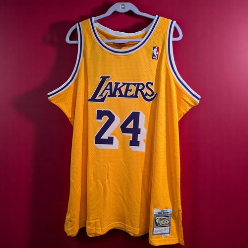 LAKERS Los Angeles - BRYANT # 24 - Basketball NBA - XXL (USA-XL) Yellow - Picture 5 of 11