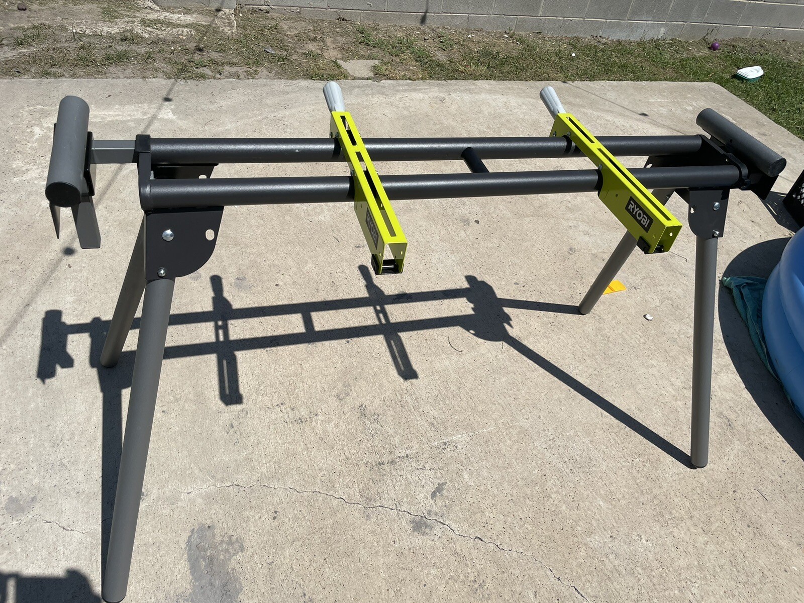 RYOBI Miter Saw Stand 300 lbs Capacity Universal Quick Release Mounting