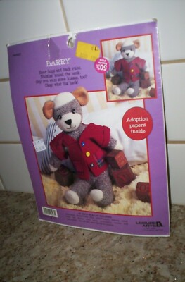 LEISURE ARTS SOCK BEAR KIT #46263 BARRY SOCK BEAR 19''  NIP LIKE SOCK MONKEY