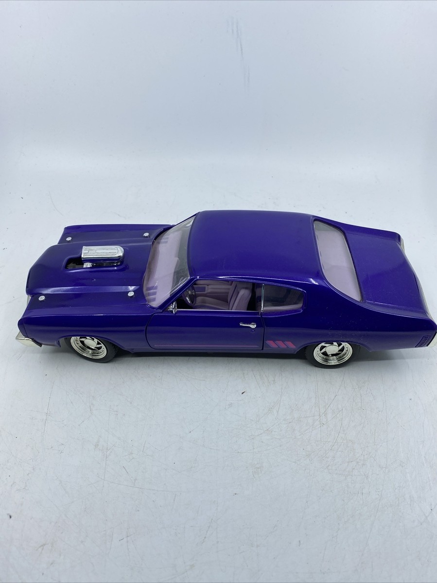 Ertl 1/18 Scale Diecast 7979 - 1970 Chevy Chevelle - Purple | eBay