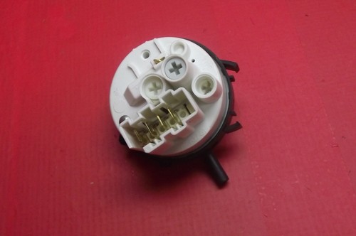 Waschmaschine HOTPOINT WML540 P UK R DRUCKSCHALTER