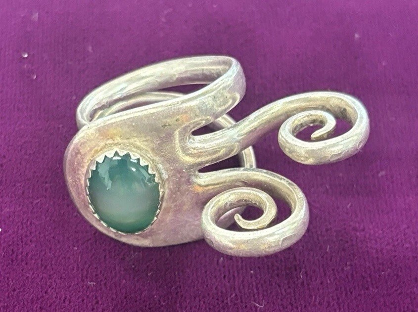 Vintage Handmade Silver Fork Ring Swirl Green Sto… - image 2