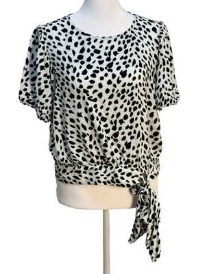 Express Animal Print Top M Black White Puff Sleeve Tie Hem Keyhole Back Blouse