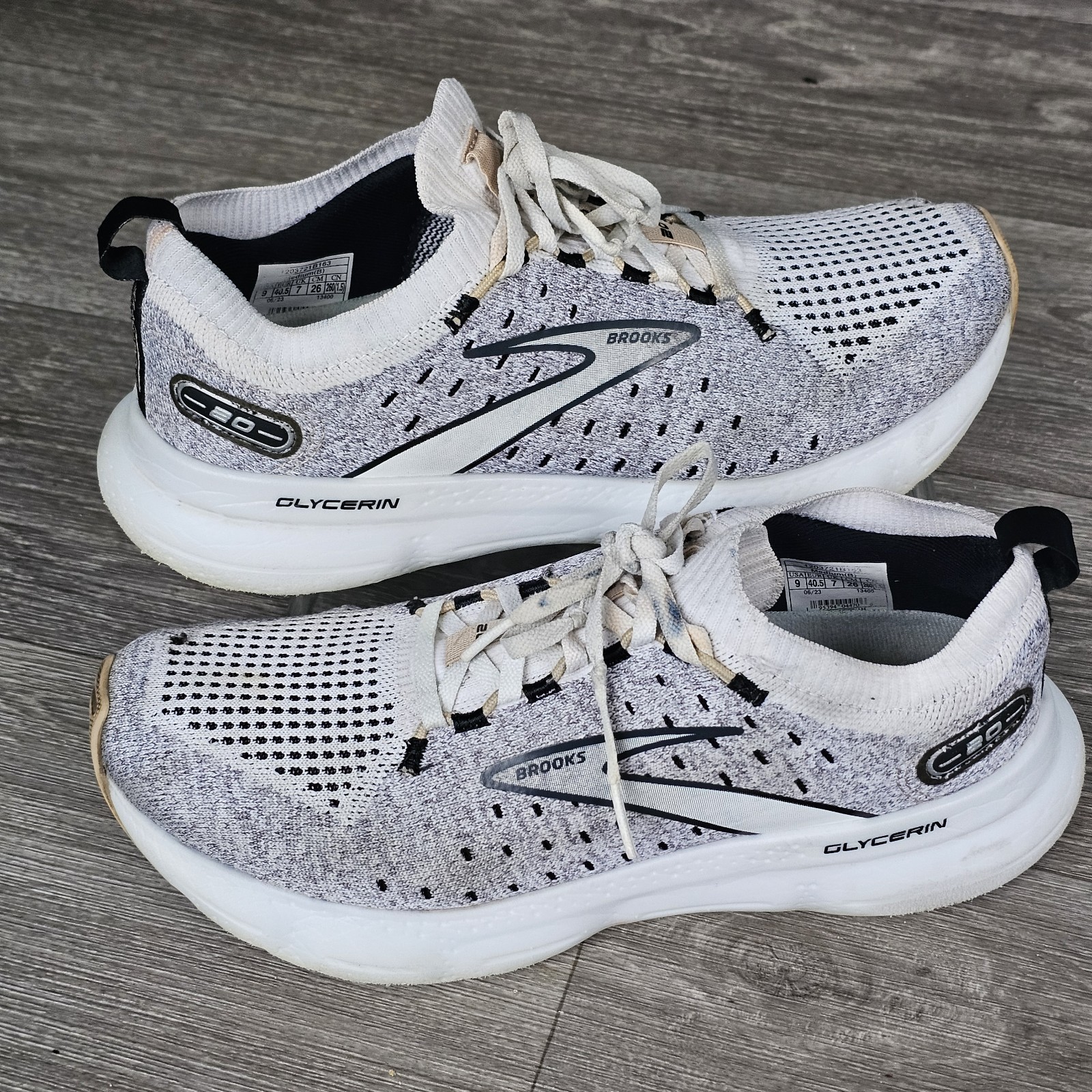 Brooks Glycerin 20 Women's Running Size 9 White And Grey