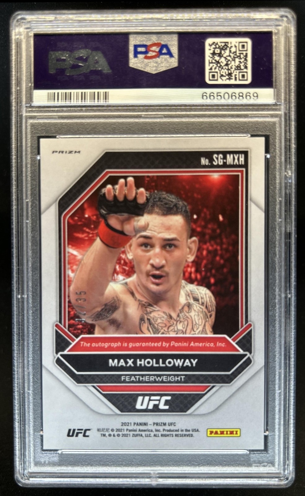 2021 Prizm UFC Max Holloway Signatures Blue Prizm Auto #/35 PSA 10 Authentic view 2