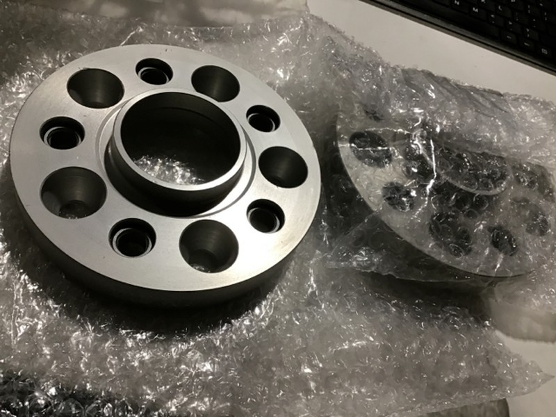H&R Trak+ 22mm DRA Wheel Spacers 5/114.3 for 08-12 Maserati Gran Turismo 4465670
