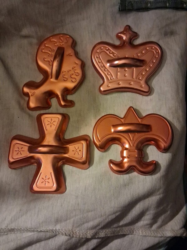 Eng Royalty MIRRO Aluminum COOKIE Cutters Maltese Cross Fleur Di Lis Crown Lion 