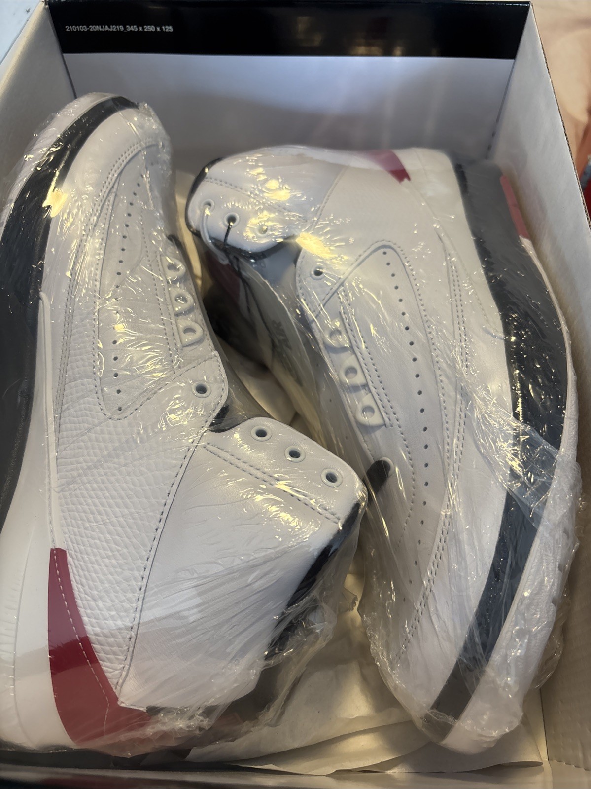 Jordan 2 Retro Size 9.5 White Variety Red And Black