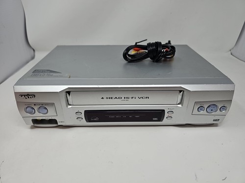 Sanyo Vwm-800 Vhs Vcr Player Tape Recorder 4 Head HiFi No Remote Quick Shipping - Picture 1 of 14