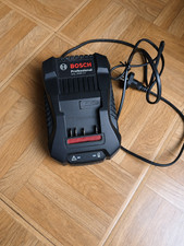 Chargeur Bosch Professional 36 V GAL 3680 CV 14,4V