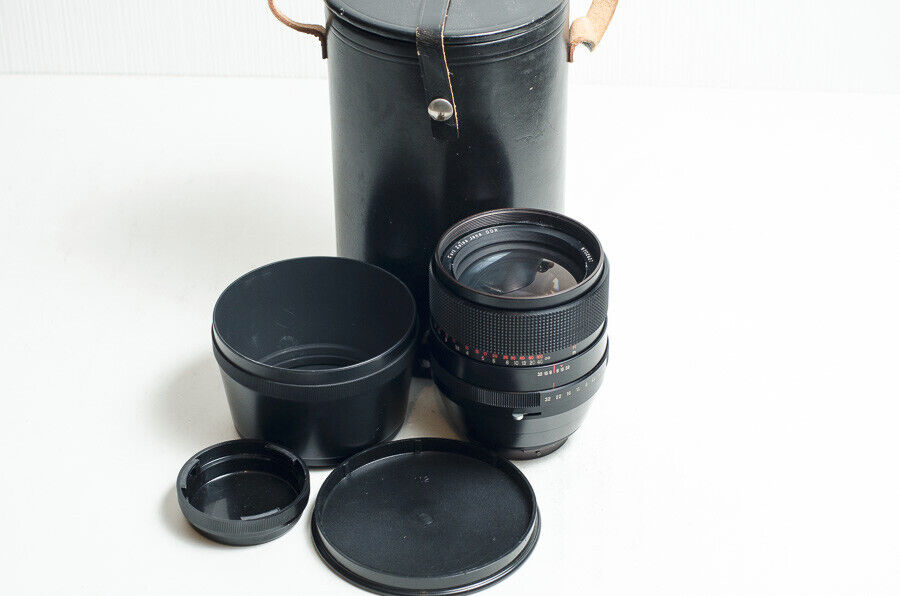 Sonnar 2.8/180 Carl Zeiss Jena. 180mm f2. 8 Pentacon Six 6 Sonnar 2.8/180 Carl Zeiss Jena. 180mm f2. 8 Pentacon Six 6