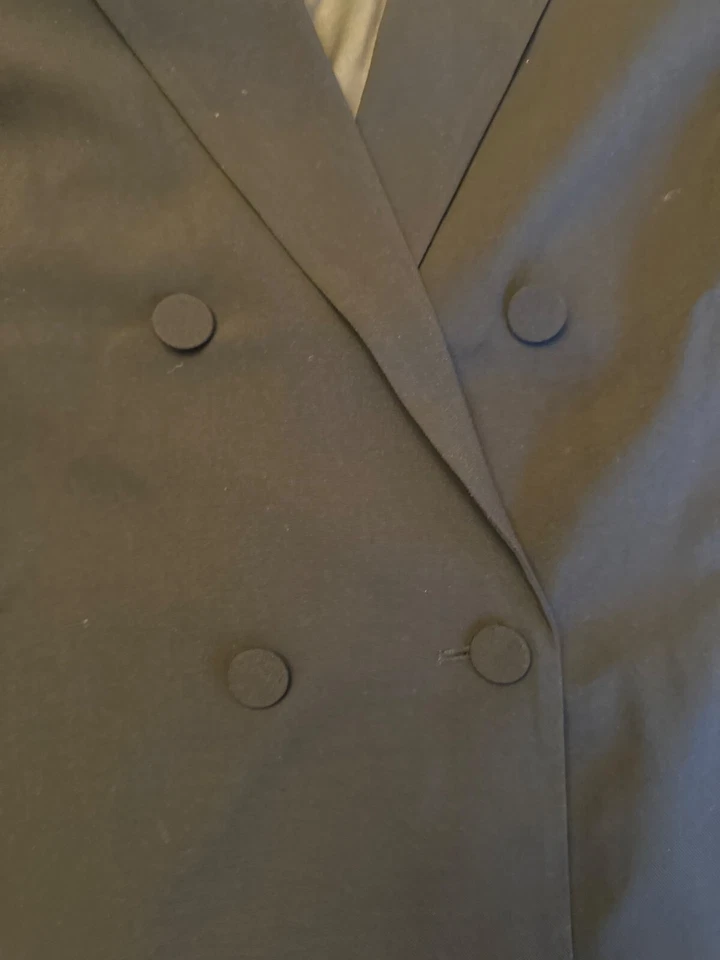 Blazer Esmoquin Bardot Revolve Mujer Doble Pecho Negro Mediano Foto 4 de 4