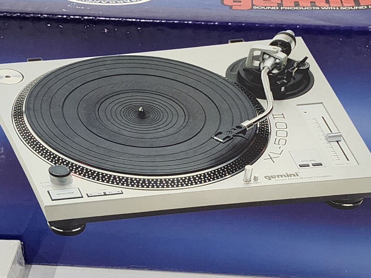 NEW 2x Gemini XL-500 II Turntables, Scratch Master Package NEW 2x Gemini XL-500 II Turntables, Scratch Master Package