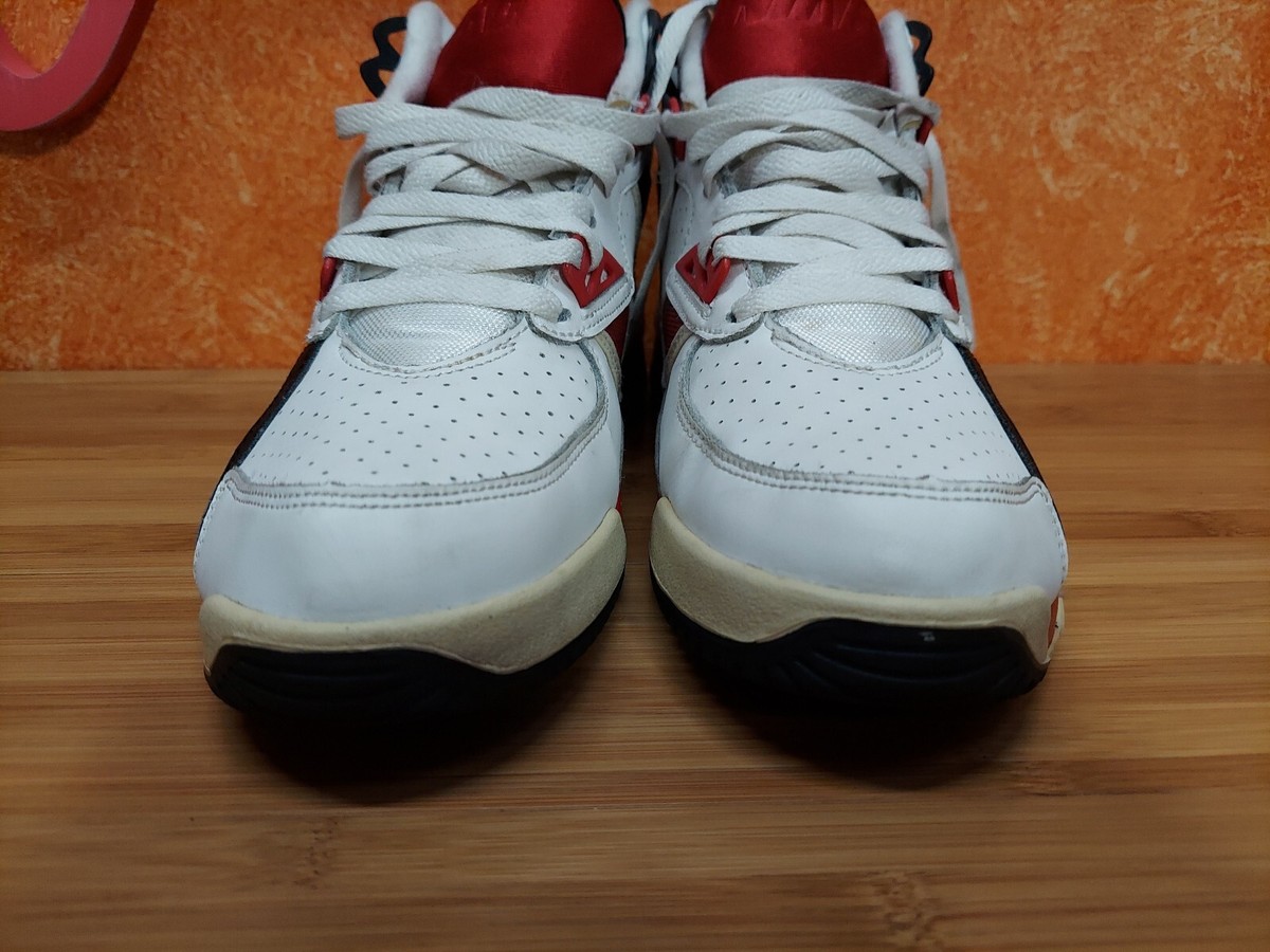 Size 9 - Nike Air Trainer SC High White/red- 302346 107 Old Size 9 - Nike Air Trainer SC High White/red- 302346 107 Old