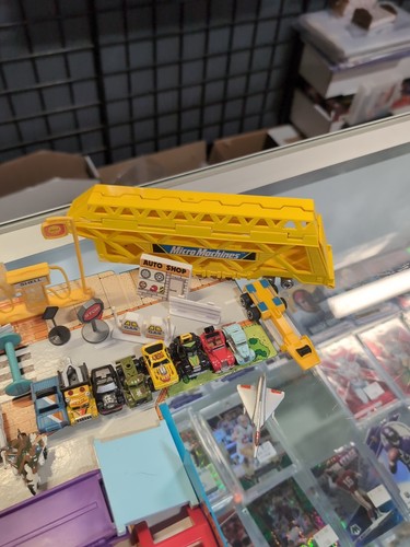 Vintage Micro Machines City Service Center Playset Carrying Case 1987 LOT BUNDLE - Picture 14 of 22