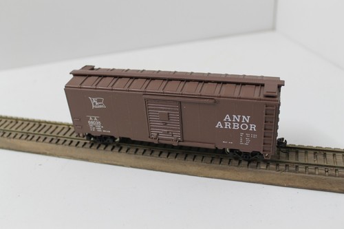 Coche de caja Bev-Bel Athearn 1440 escala HO 40' SD AA 68035 Ann Arbor MW Kadee's | Zustand: Used