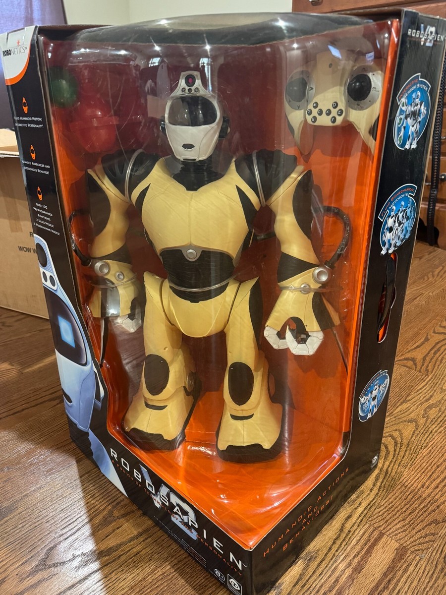 Robonetics Robosapien V2 Robot 25x17in WowWee 2005 Unopened