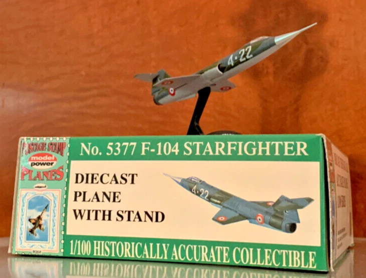 F-104 Starfighter. mach 2.2. Korean War. Die Cast Metal. 1:120 scale. New in Box - Image 2 of 4