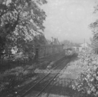 PHOTO  STOURBRIDGE TOWN STATION IN THE DAYS WHEN STATIONS WERE STATIONS - THIS A