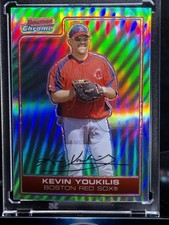 2006 BOWMAN CHROME #34 KEVIN YOUKILIS REFRACTOR