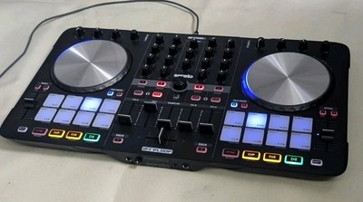 Reloop  Beatmix 4 Deck Profi DJ Controller Mixer HQ Audio Interface top