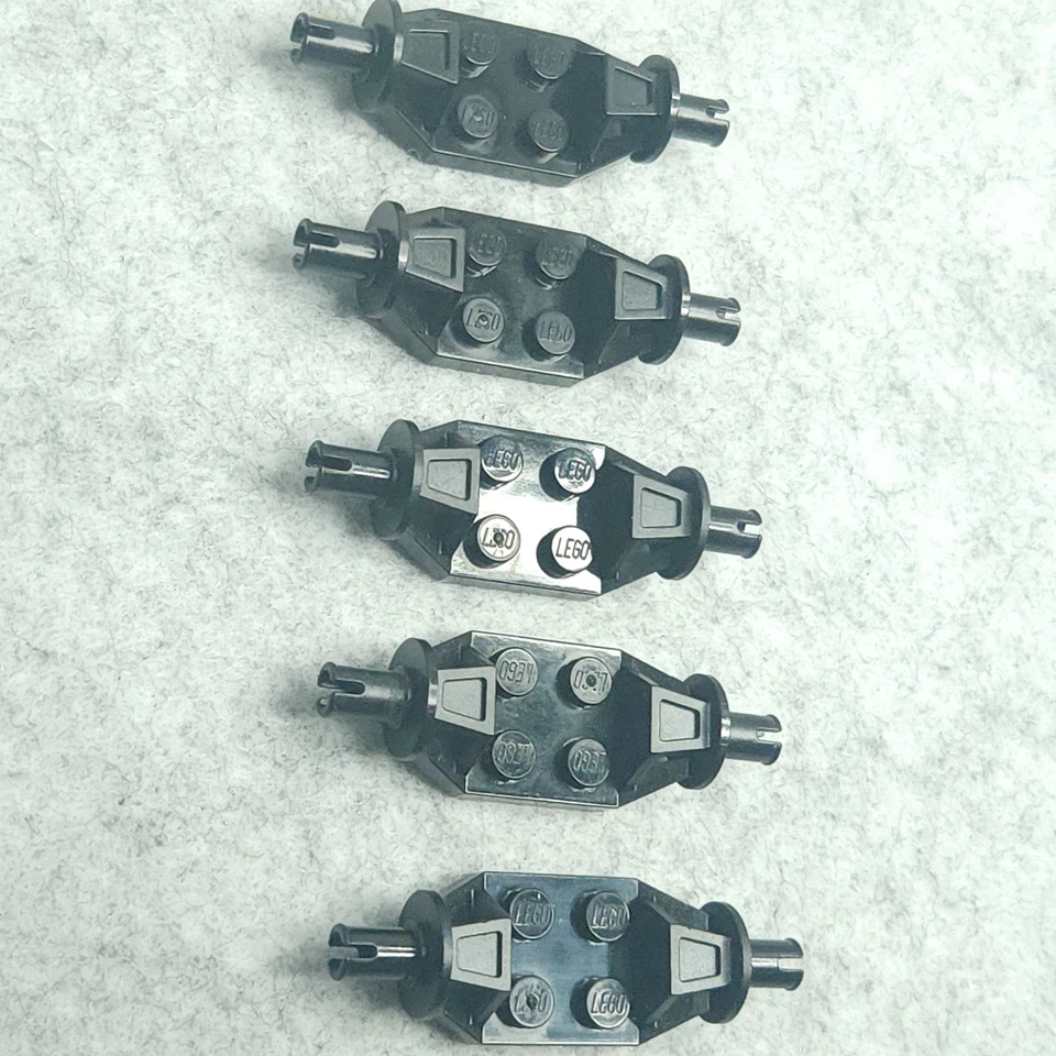 LEGO 47720 Placa x5 Negra 2x2 con Brazos de Suspensión Wishbone y Pasadores 65553 Foto 2 de 4