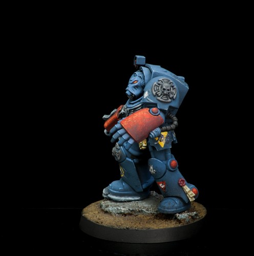 Pro Painted Warhammer 40k Crimson Fists Terminator - Picture 3 of 7