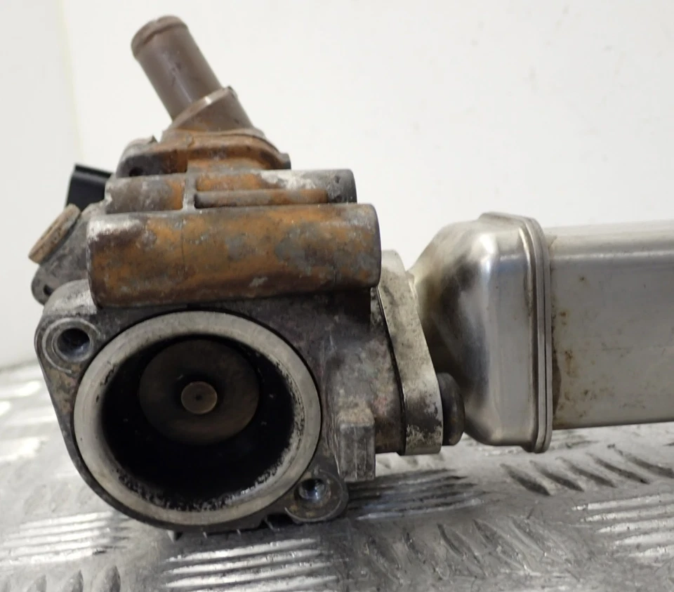 IVECO DAILY 2.3 DIESEL EGR VALVE AND COOLER 5801856571 - Image 4 of 4