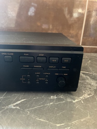 Denon DCD-655 Lettore CD HiFi - Si accende ma solo unità difettosa - Non riesco a leggere dischi - Foto 4 di 10
