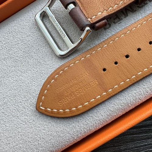 Apple Watch Hermes Unisex Brown Leather Band Fits 45mm 44mm 42mm Good Condition - Zdjęcie 9 z 12
