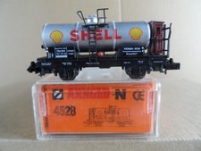 Kesselwagen SHELL mit Bremshaus OVP 4528 Arnold 1:160 Spurweite N #449