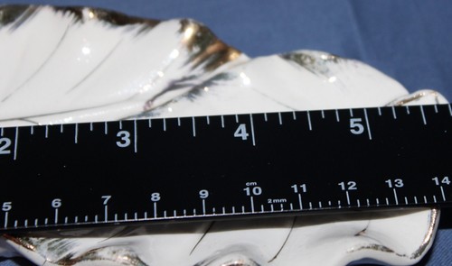 Vintage Ceramic Leaf Ashtray Ring Catcher MCM Ivory w/ Gold Trim 6"x3"x1" - Picture 4 of 11