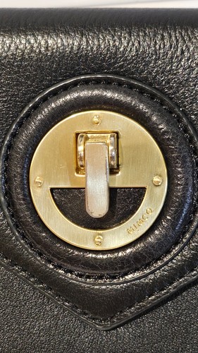 MIMCO Clutch Purse Black Leather Many Card Slots Gold Synthetic Leather Lining - Picture 9 of 10