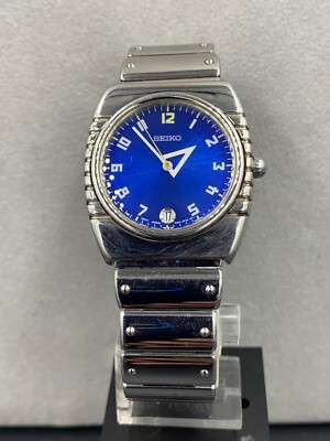 Seiko watch 7N32-0B10 Quartz Blue Dial 32mmX34mm New battery
