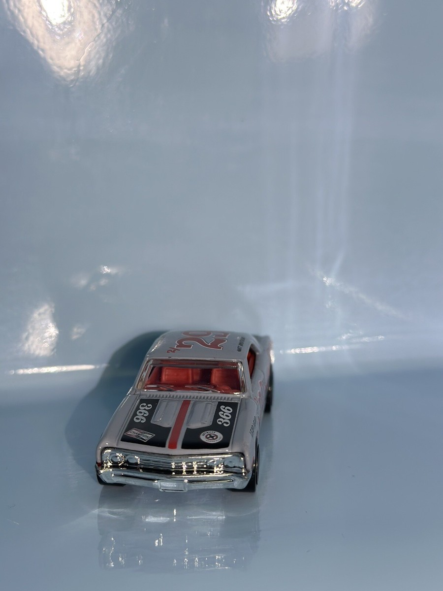 Hot Wheels Leap Year '67 Chevelle SS 396, 92/250 Gray Loose MINT