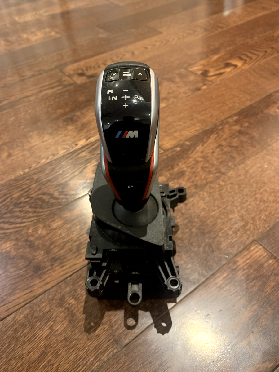 【新品】 M5 F90 純正サイドギル 右側 2018-2023 BMW F90 M5 GEAR SELECTOR SWITCH SHIFTER SHIFT KNOB